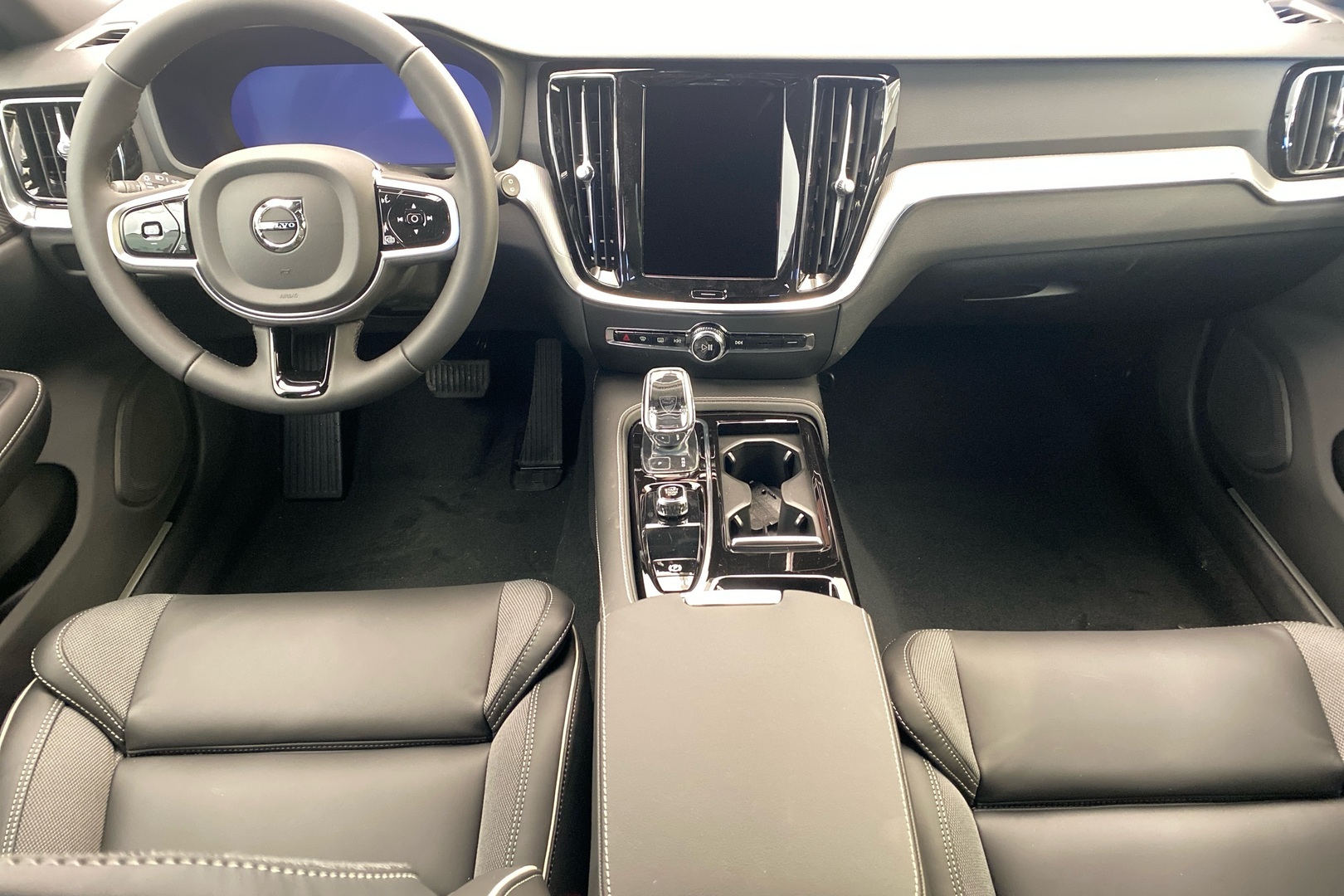 VOLVO V60 2026