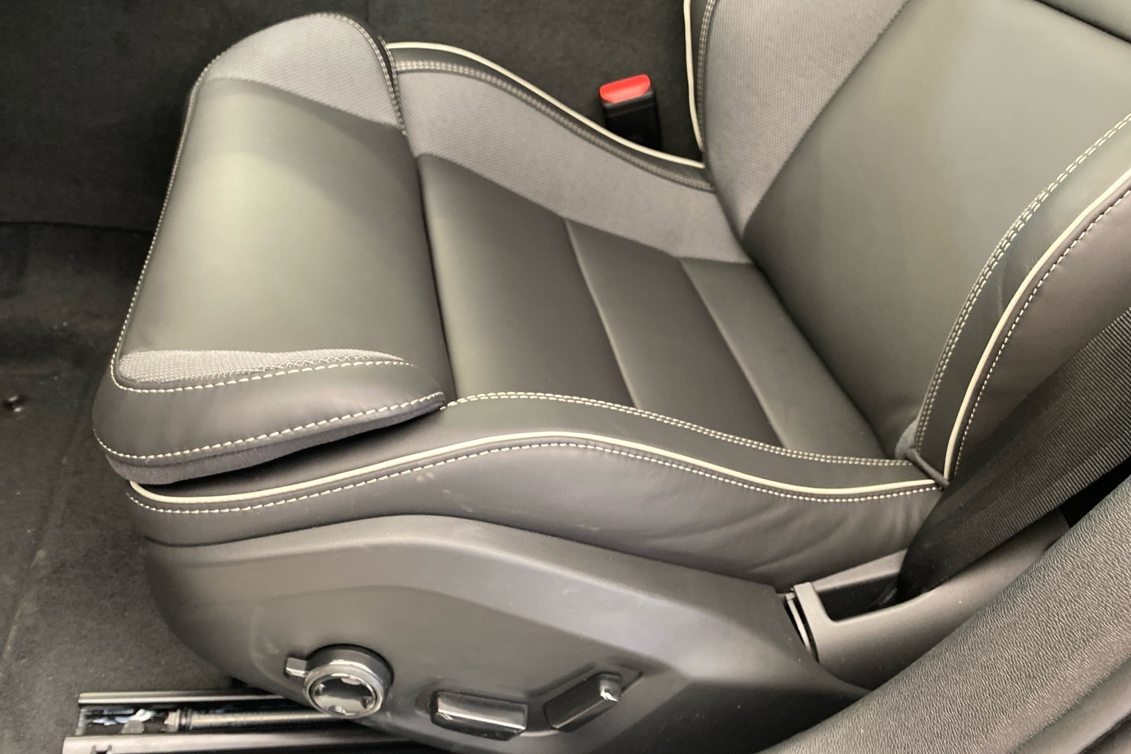VOLVO V60 2026