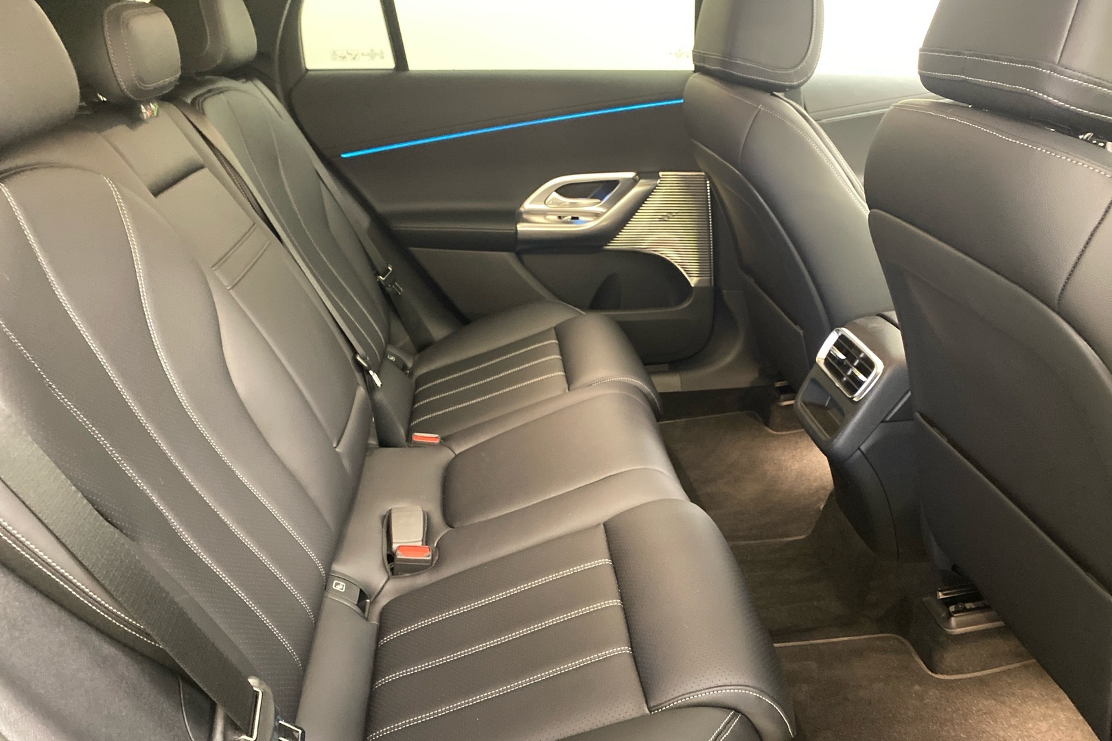 MERCEDES-BENZ GLC 2026