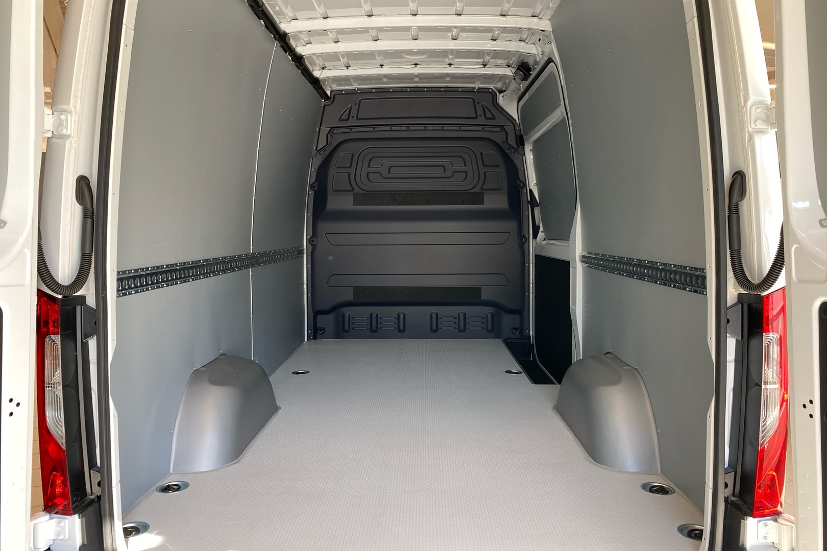 MERCEDES-BENZ Sprinter 2025