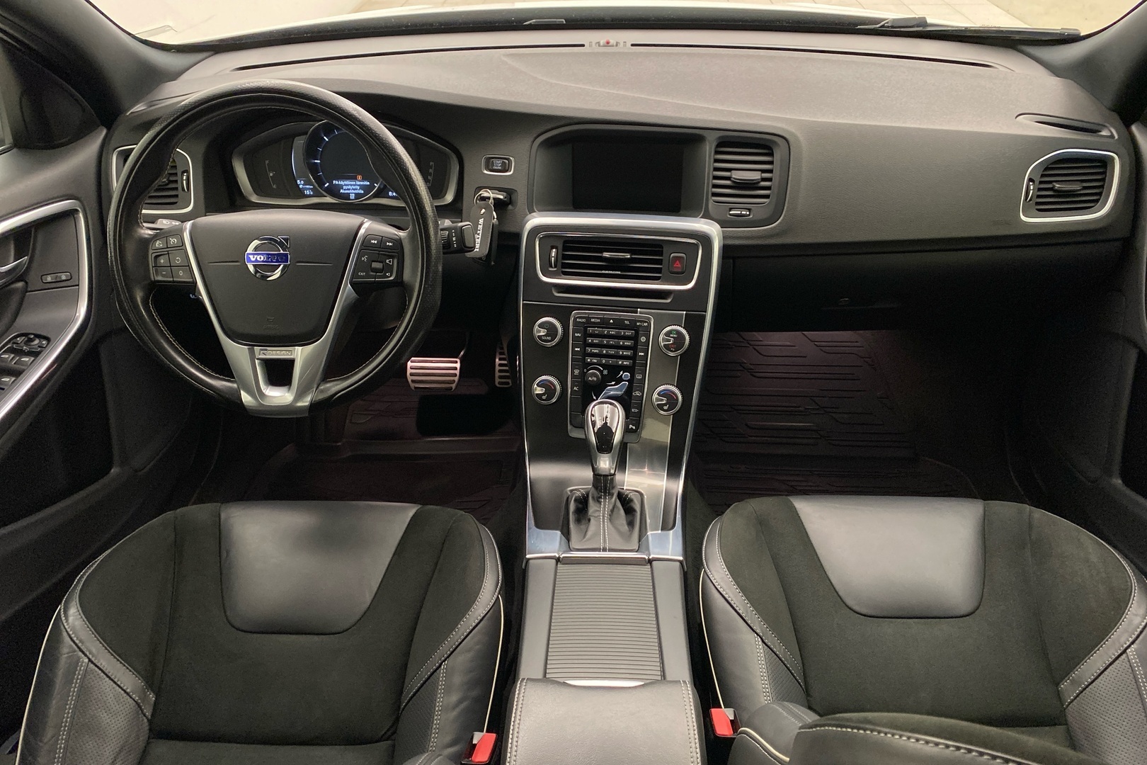 VOLVO S60 2017