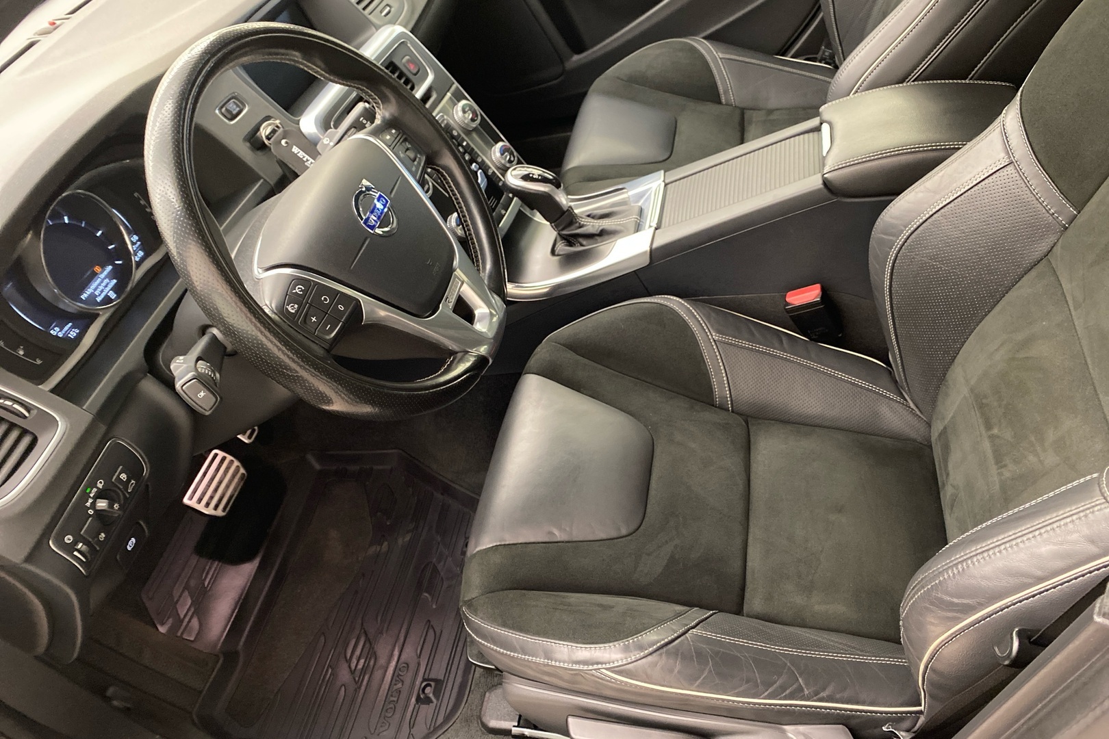 VOLVO S60 2017
