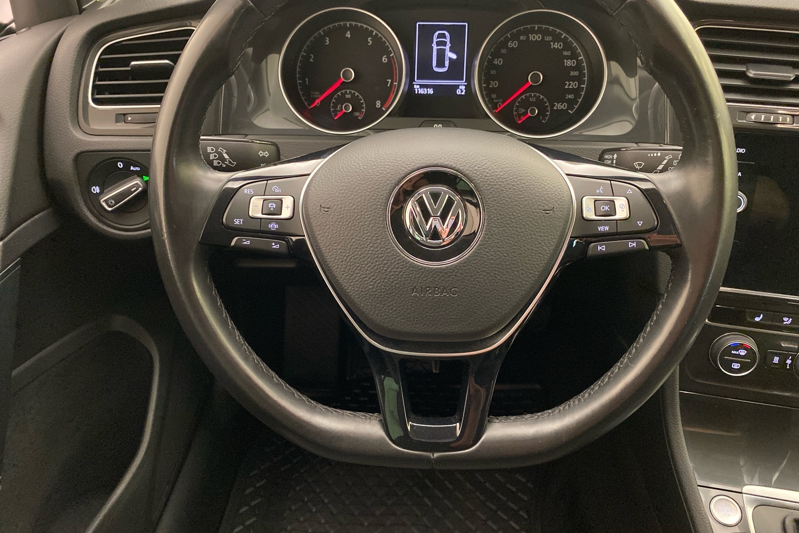 VOLKSWAGEN Golf 2020