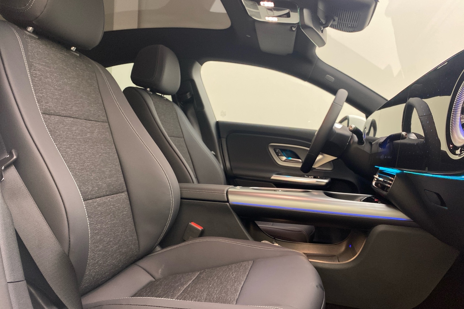 MERCEDES-BENZ CLA 2026