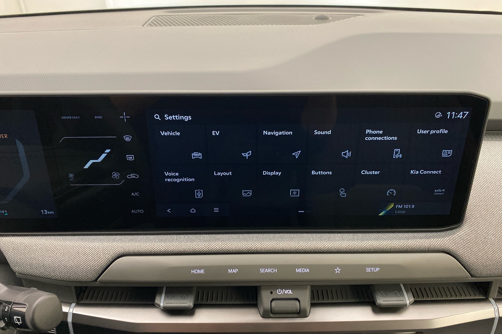 KIA EV3 14