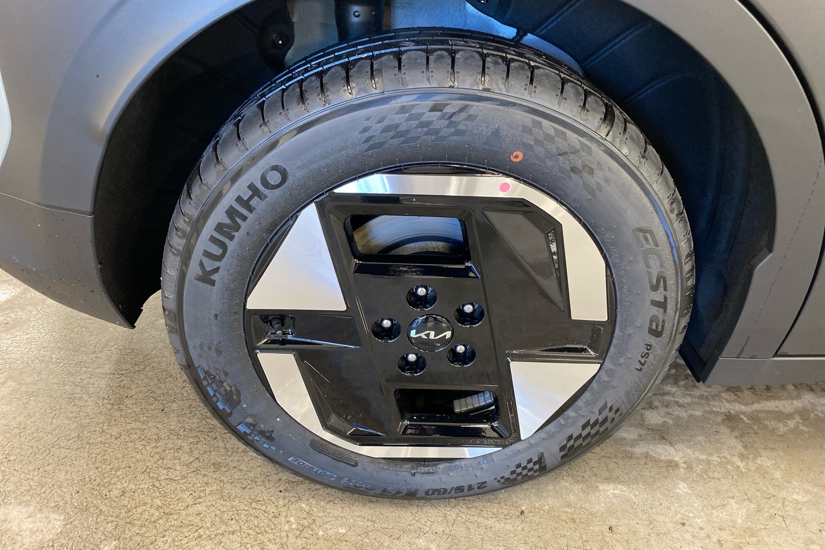KIA EV3 16