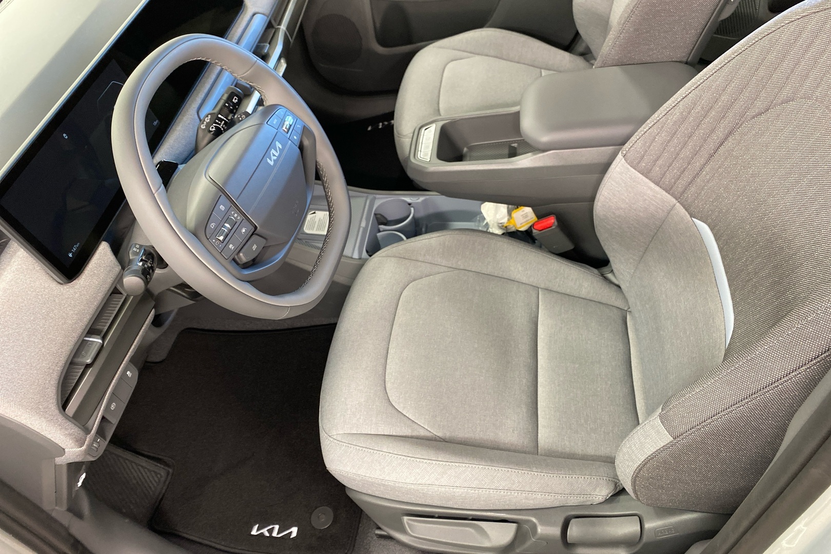 KIA EV3 6