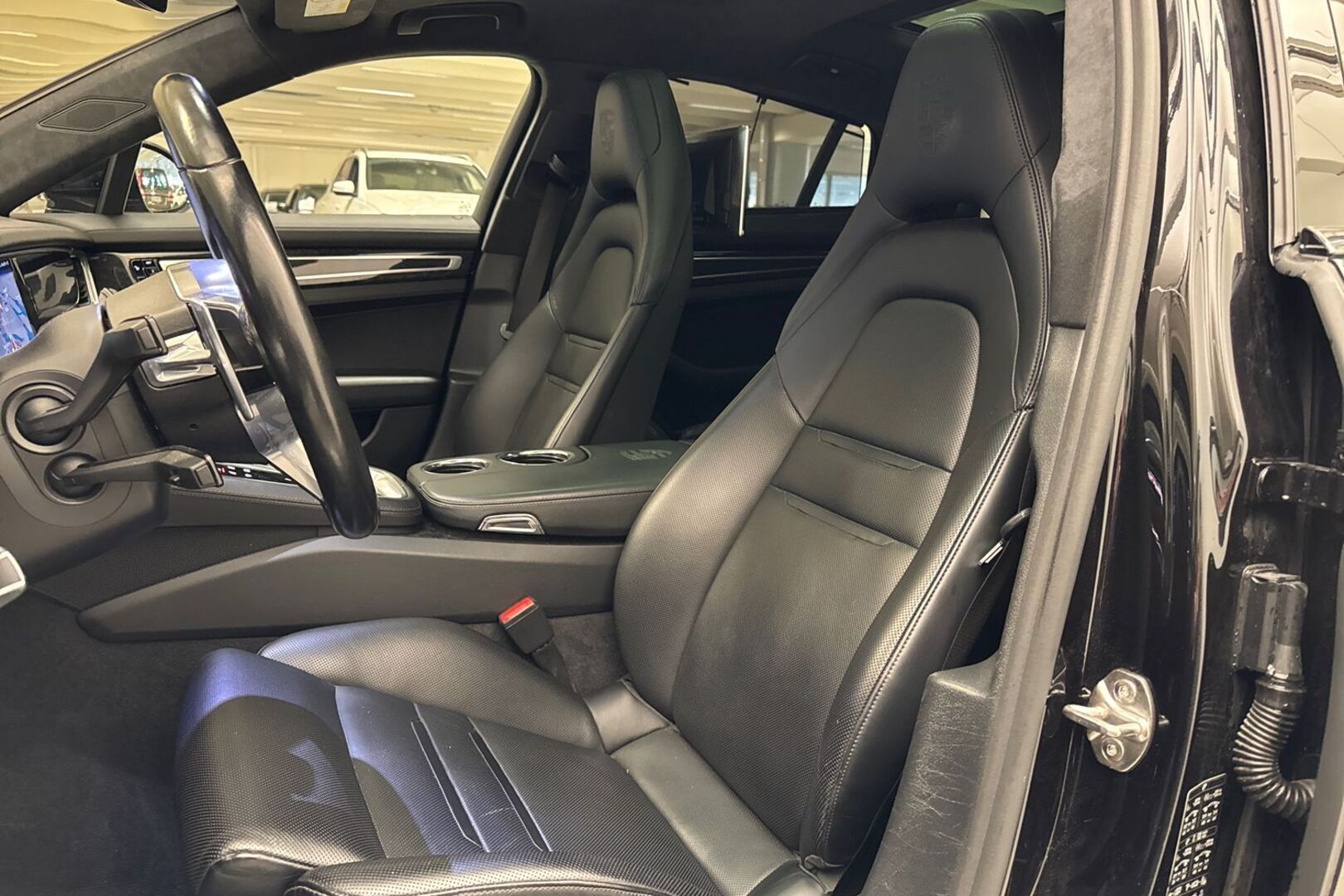 PORSCHE Panamera 2018