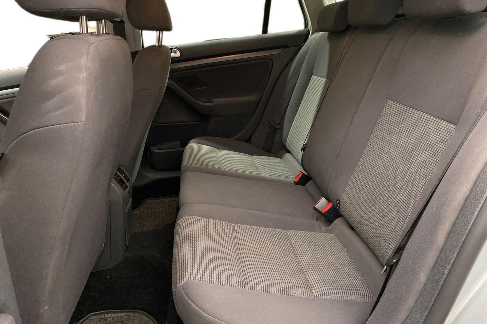 VOLKSWAGEN Golf 2008