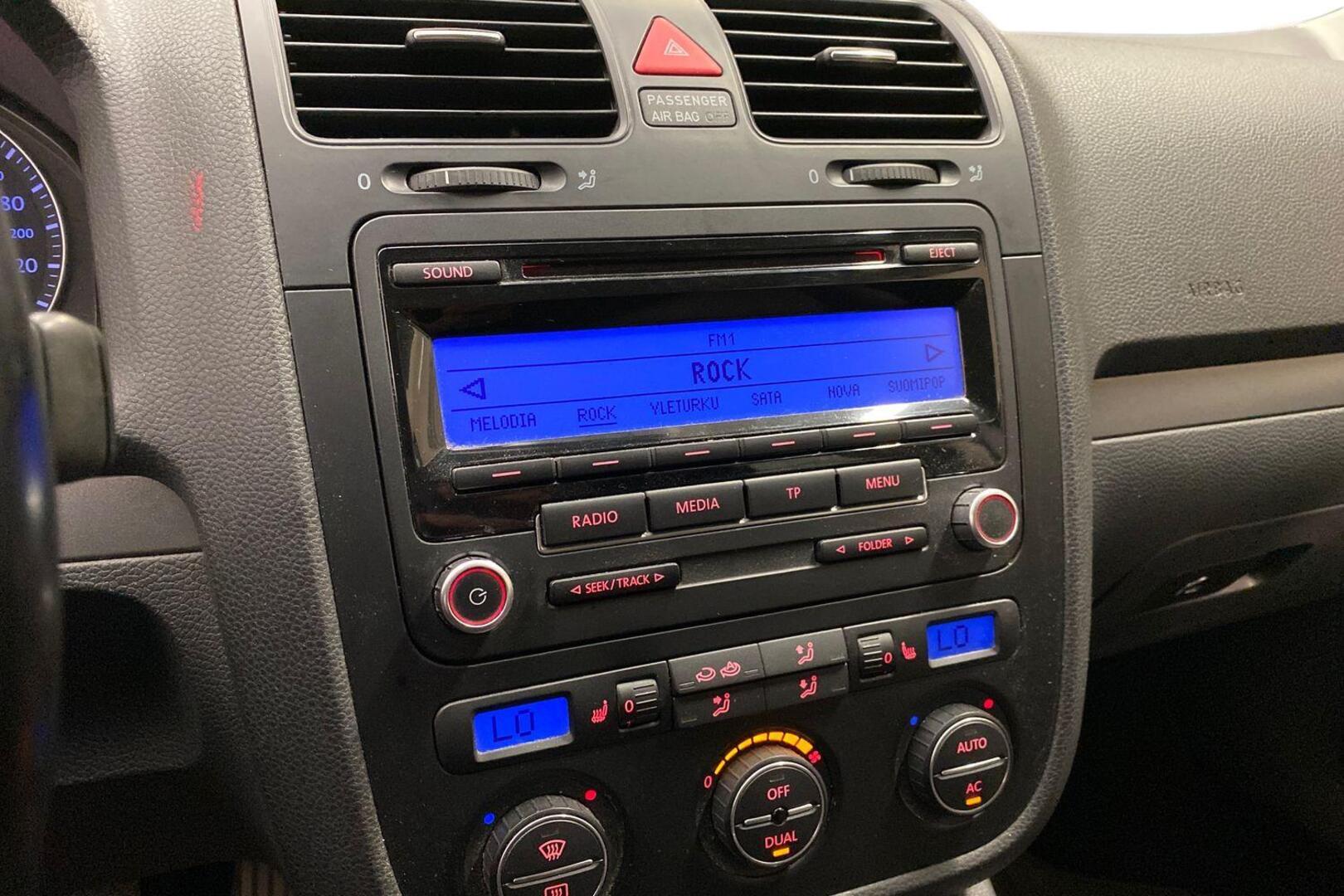 VOLKSWAGEN Golf 2008