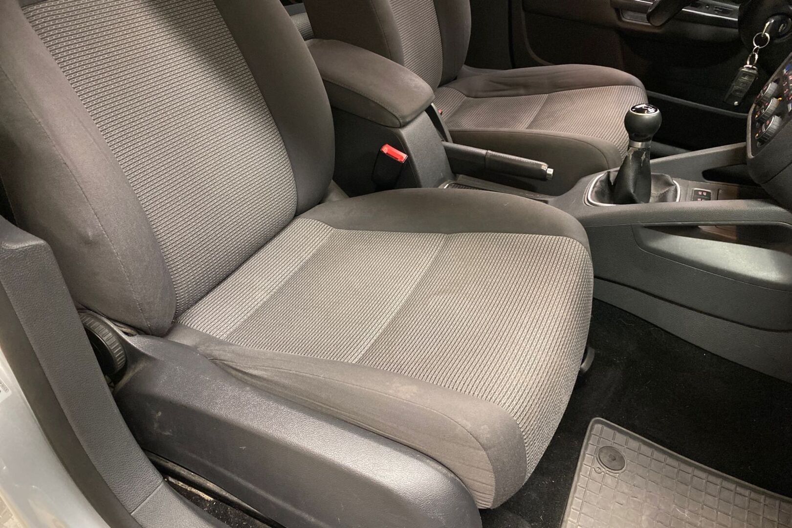 VOLKSWAGEN Golf 2008