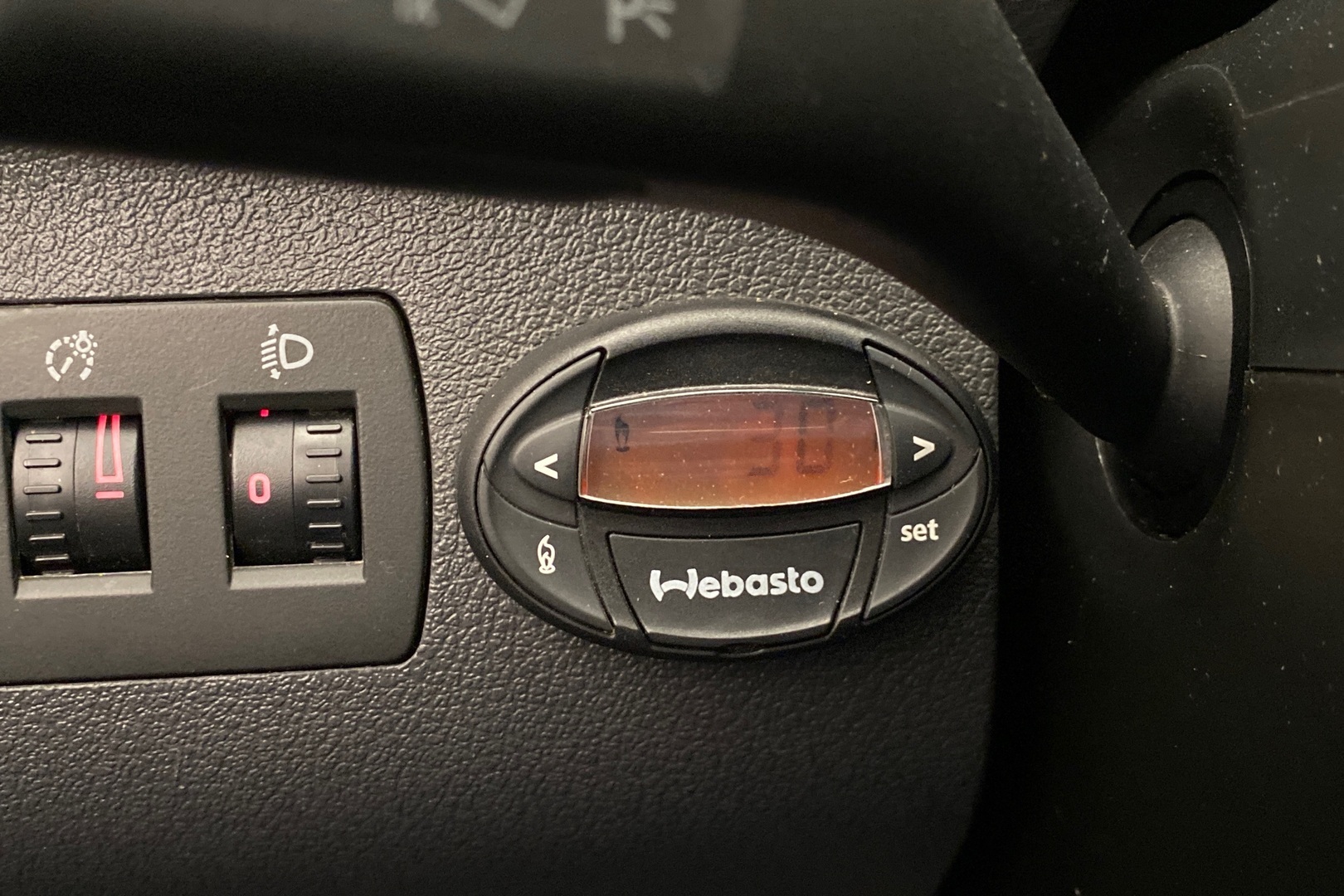 VOLKSWAGEN Caddy 2012