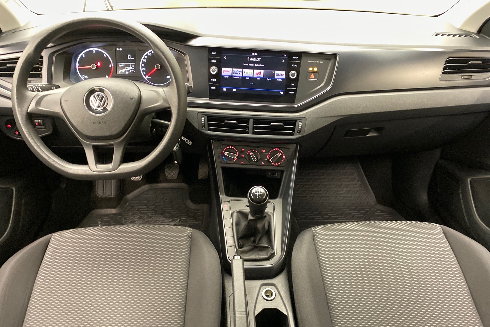 VOLKSWAGEN Polo 2019
