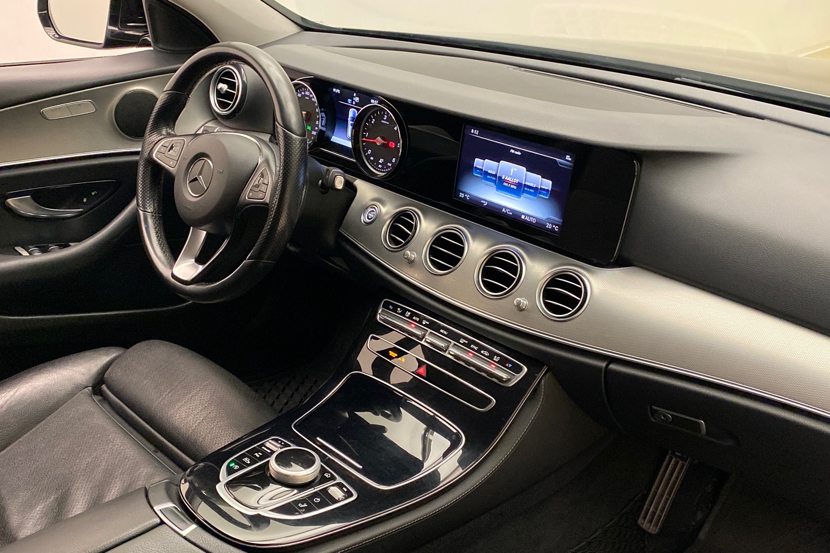 MERCEDES-BENZ E 2017