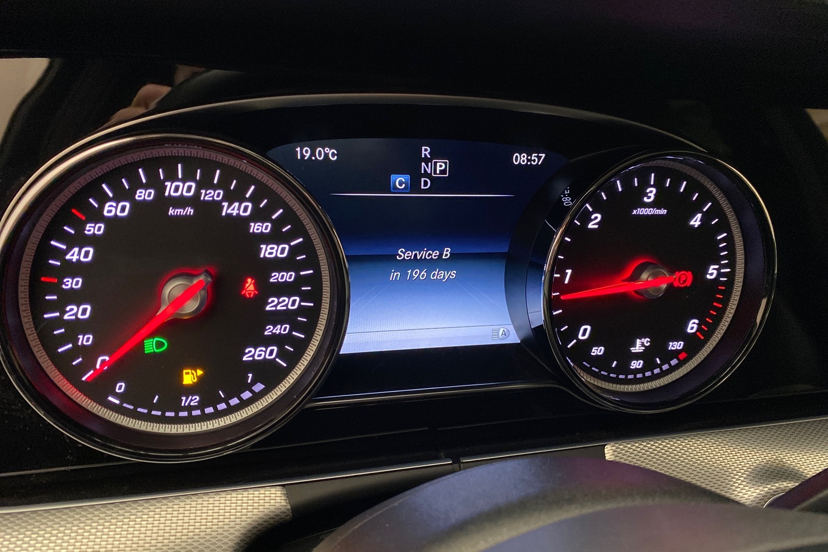 MERCEDES-BENZ E 2017