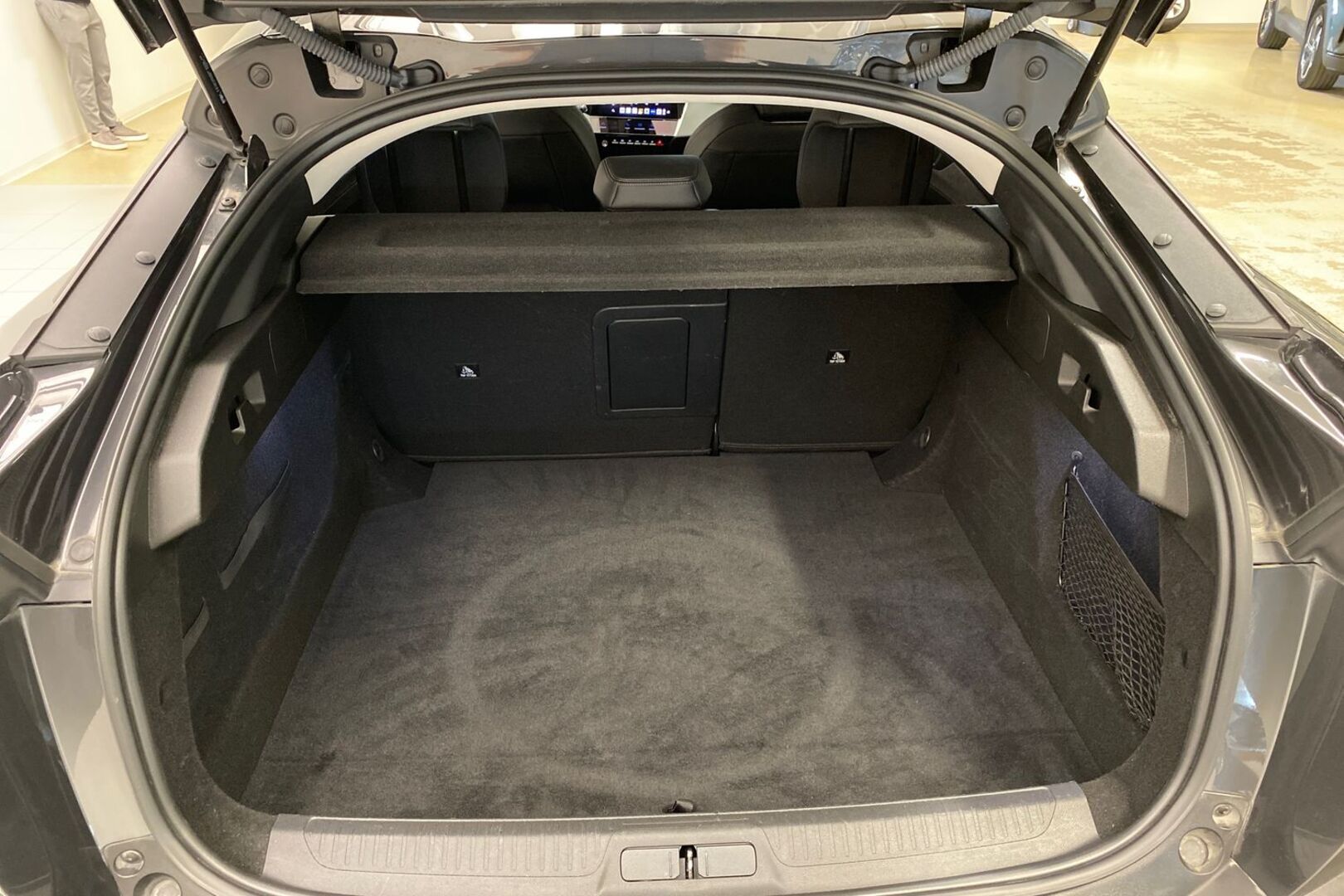 PEUGEOT 408 2023