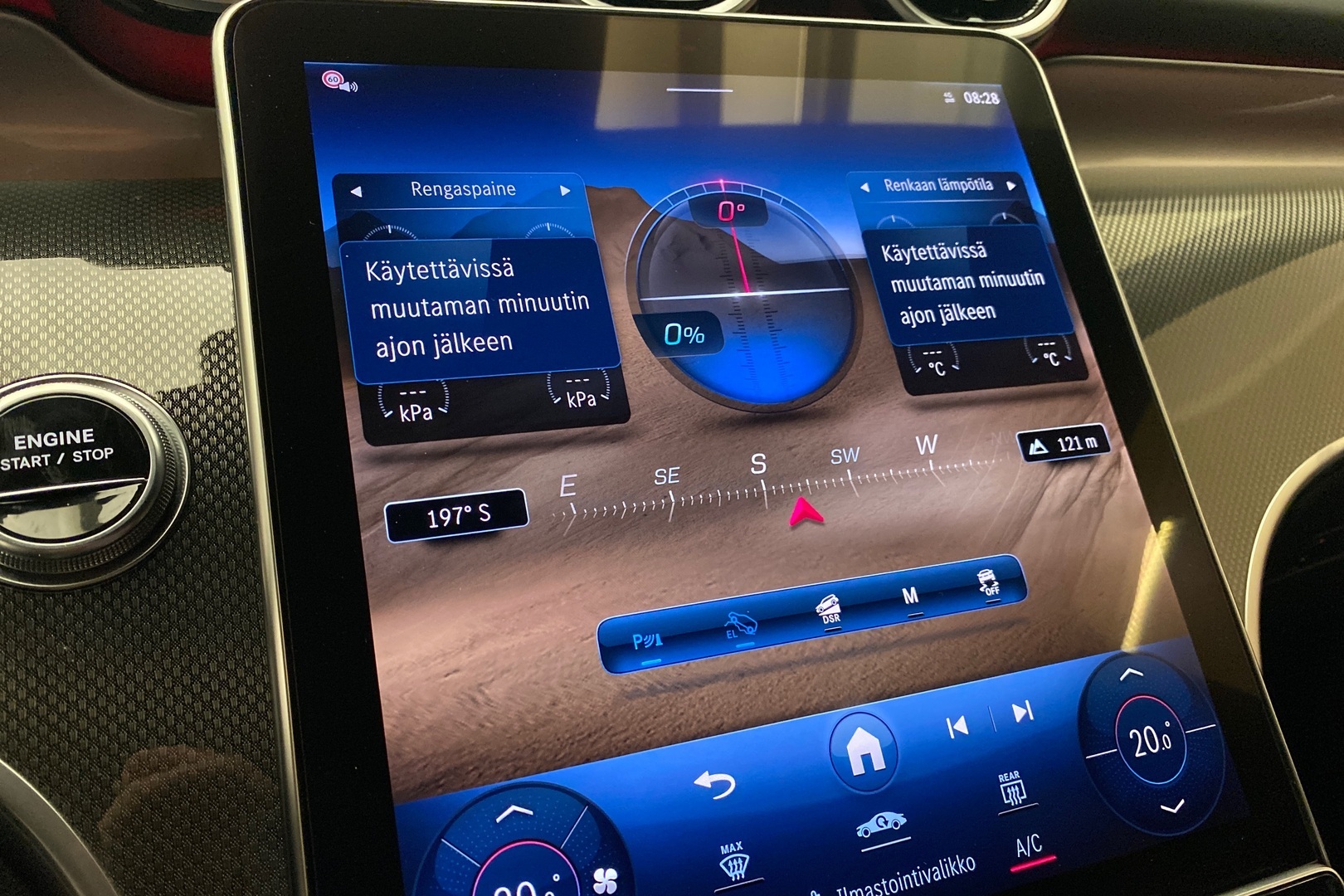 MERCEDES-BENZ GLC 2023