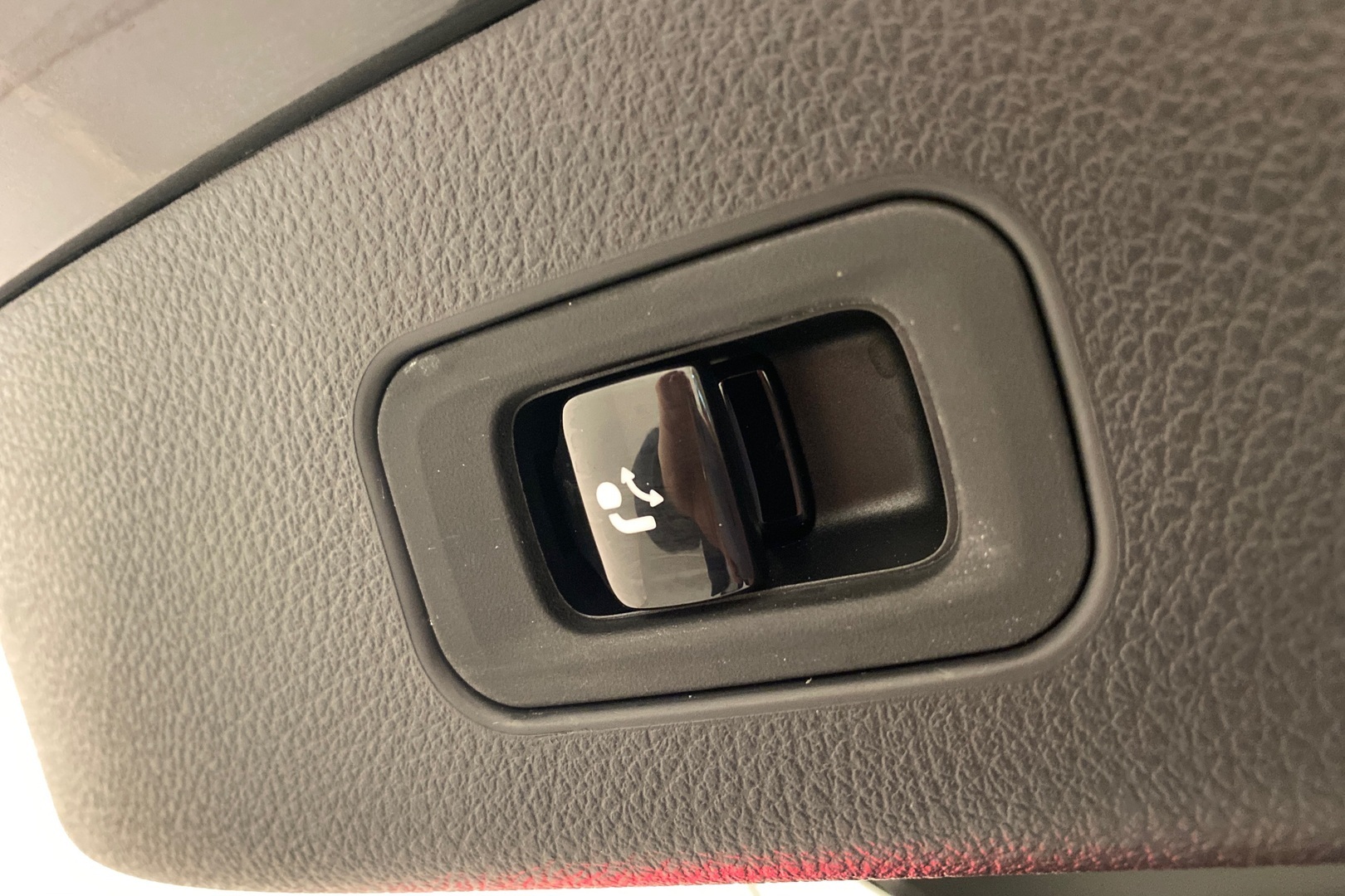 MERCEDES-BENZ GLC 2023