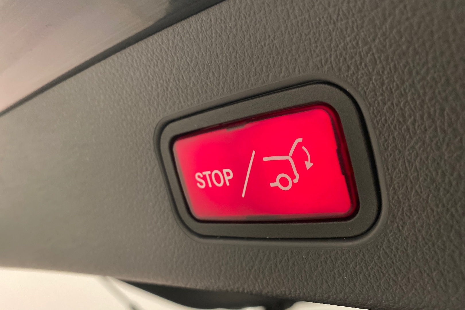 MERCEDES-BENZ GLC 2023