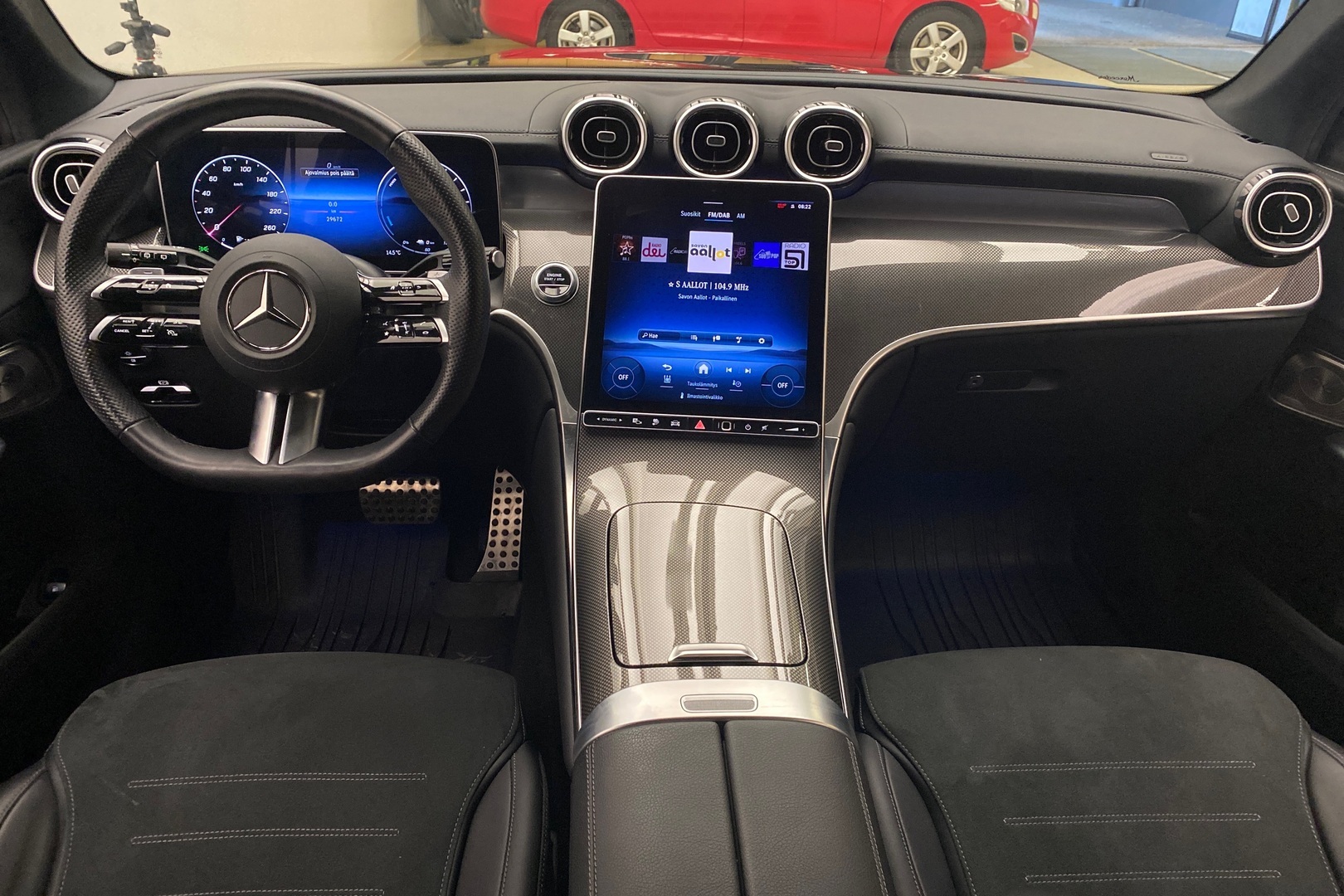 MERCEDES-BENZ GLC 2023