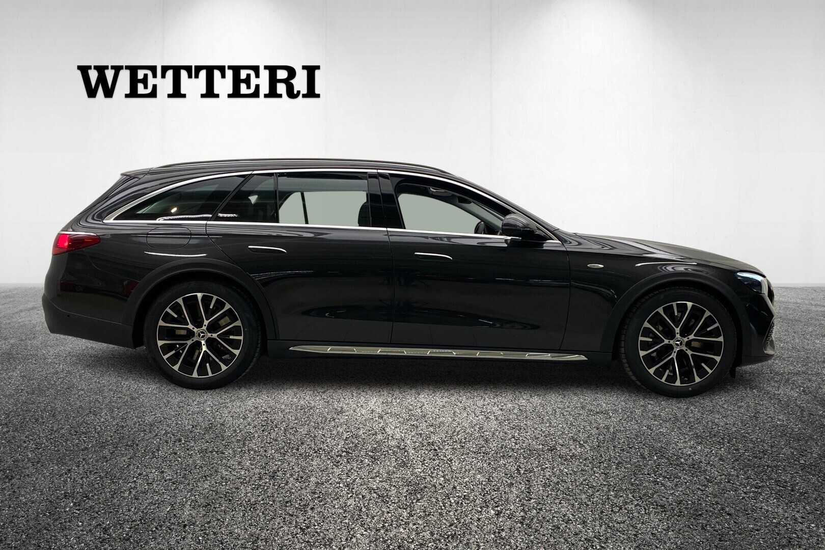 MERCEDES-BENZ E 2025