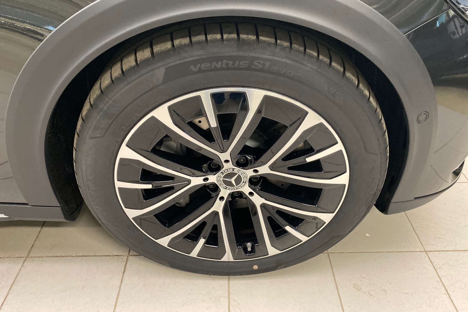 MERCEDES-BENZ E 2025