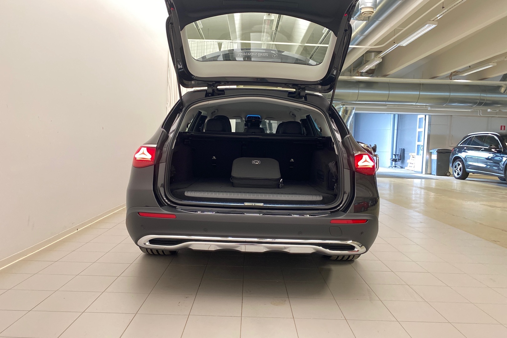 MERCEDES-BENZ E 2025