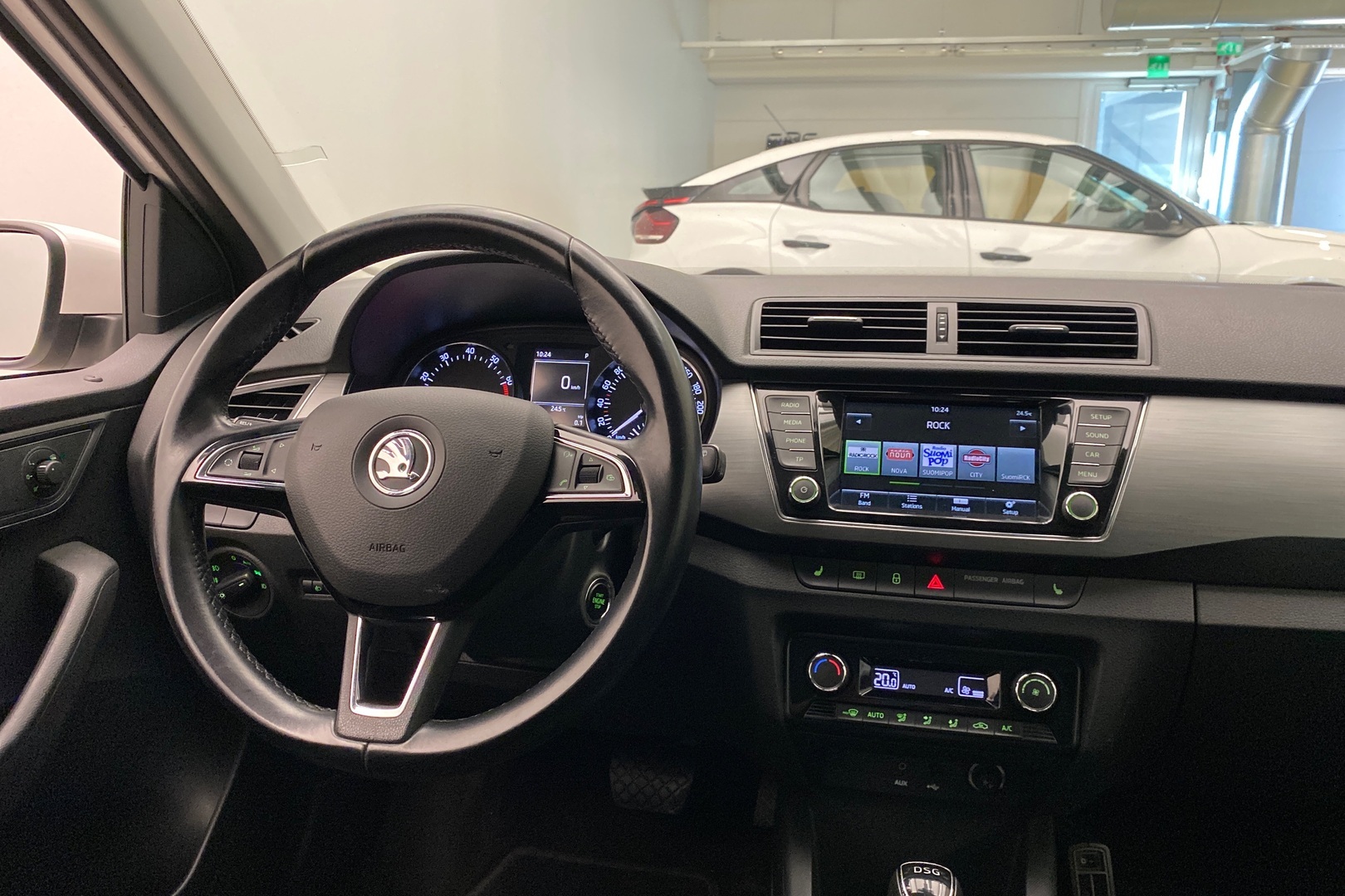 SKODA Fabia 2015