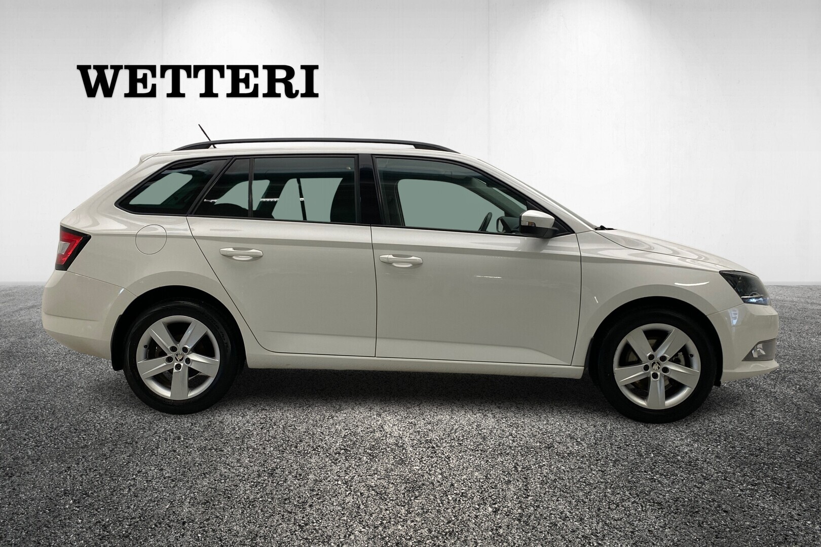 SKODA Fabia 2015
