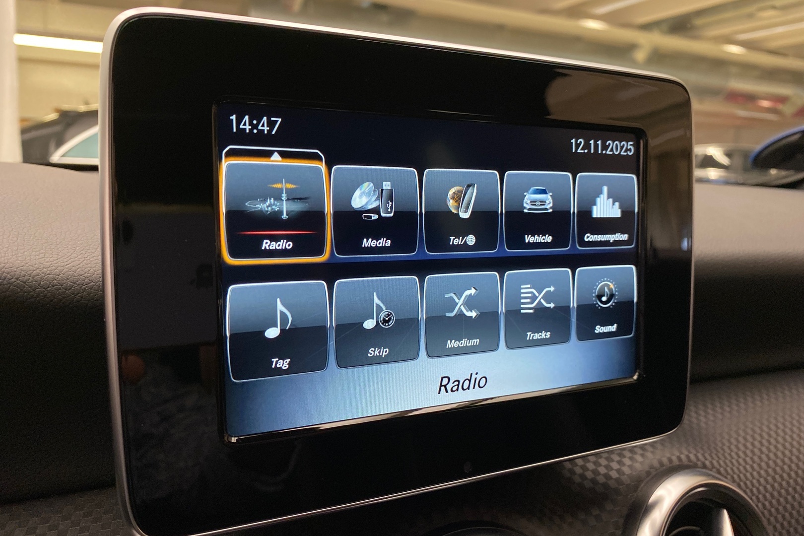 MERCEDES-BENZ A 2017