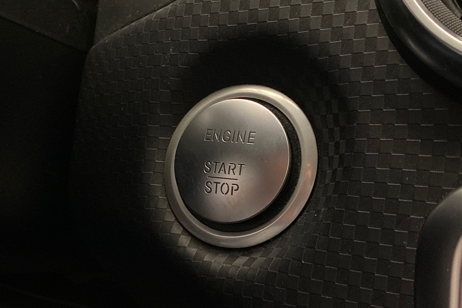 MERCEDES-BENZ A 2017