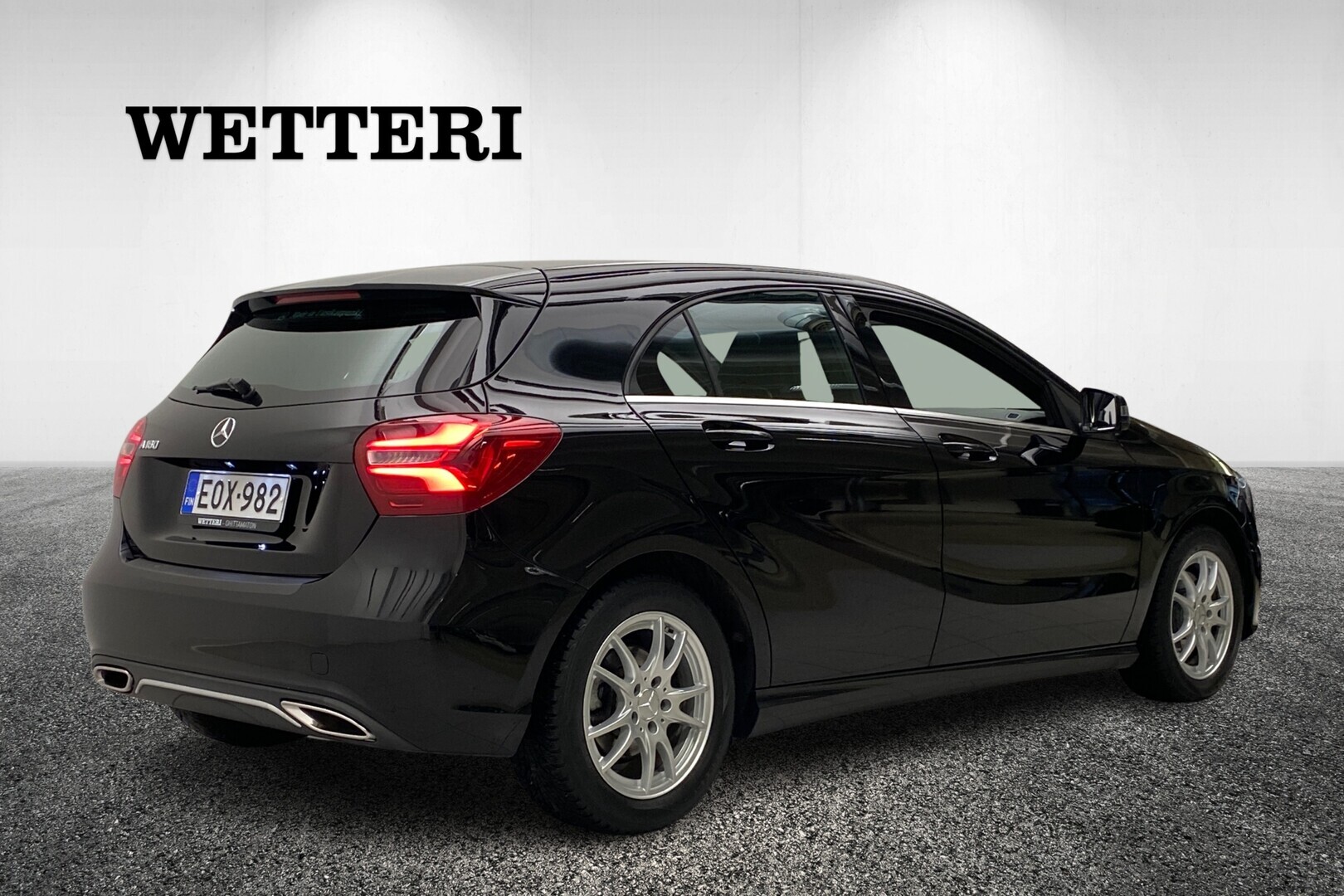 MERCEDES-BENZ A 2017