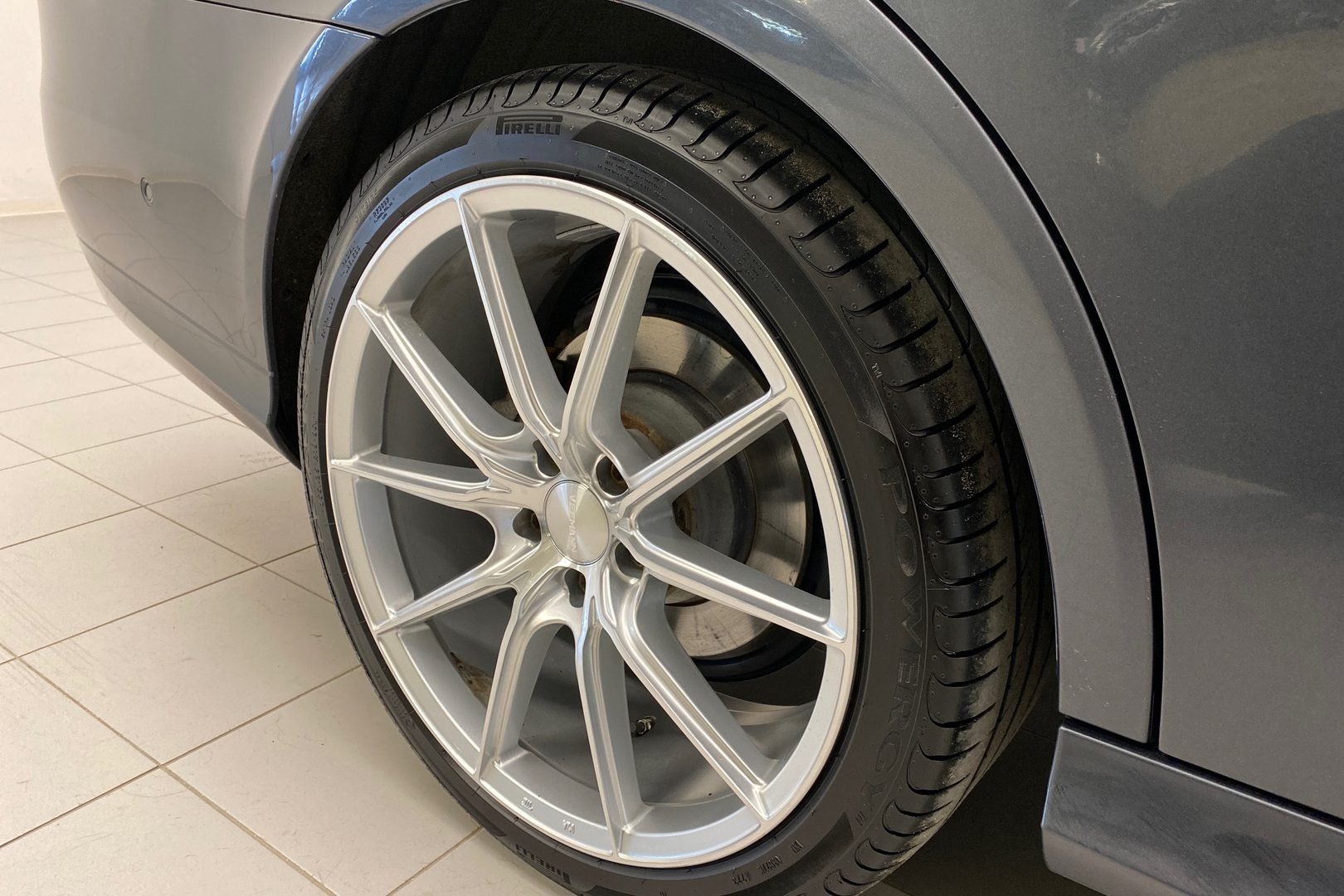 MERCEDES-BENZ E 2015