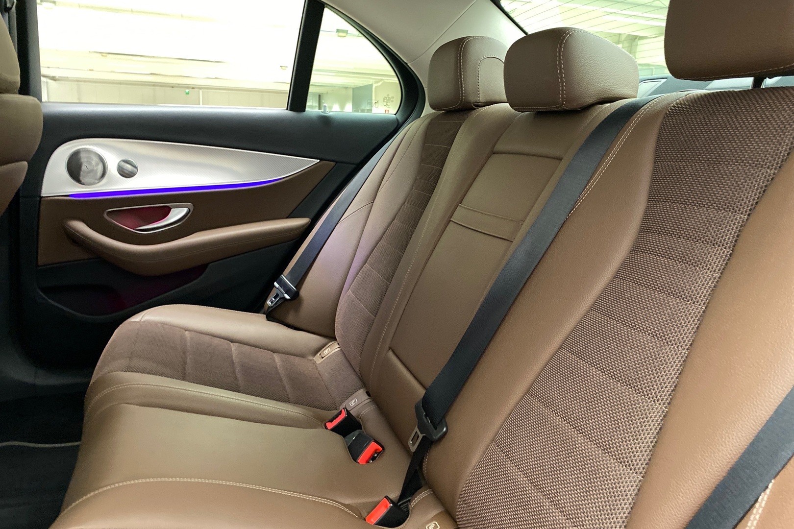 MERCEDES-BENZ E 2019