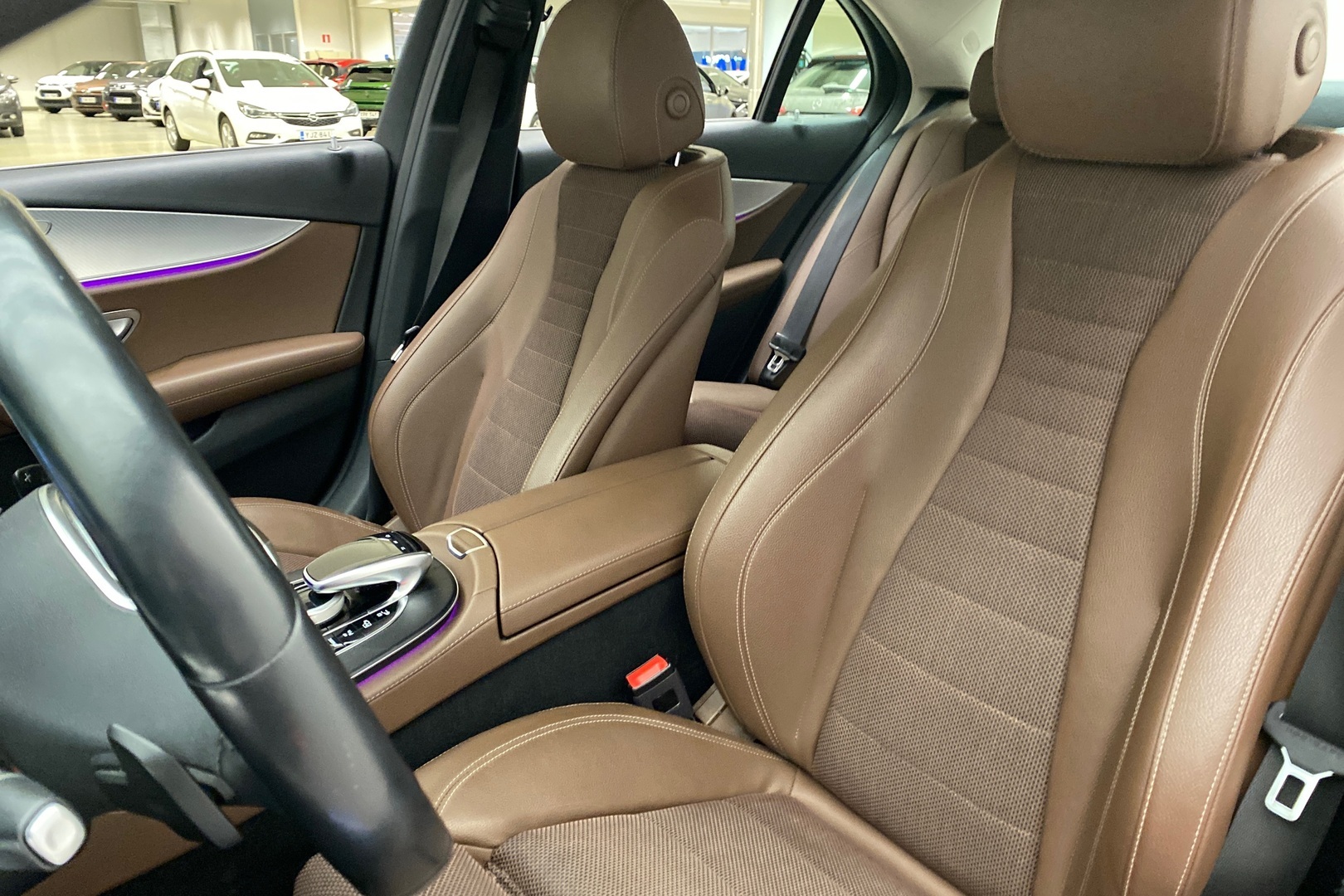 MERCEDES-BENZ E 2019