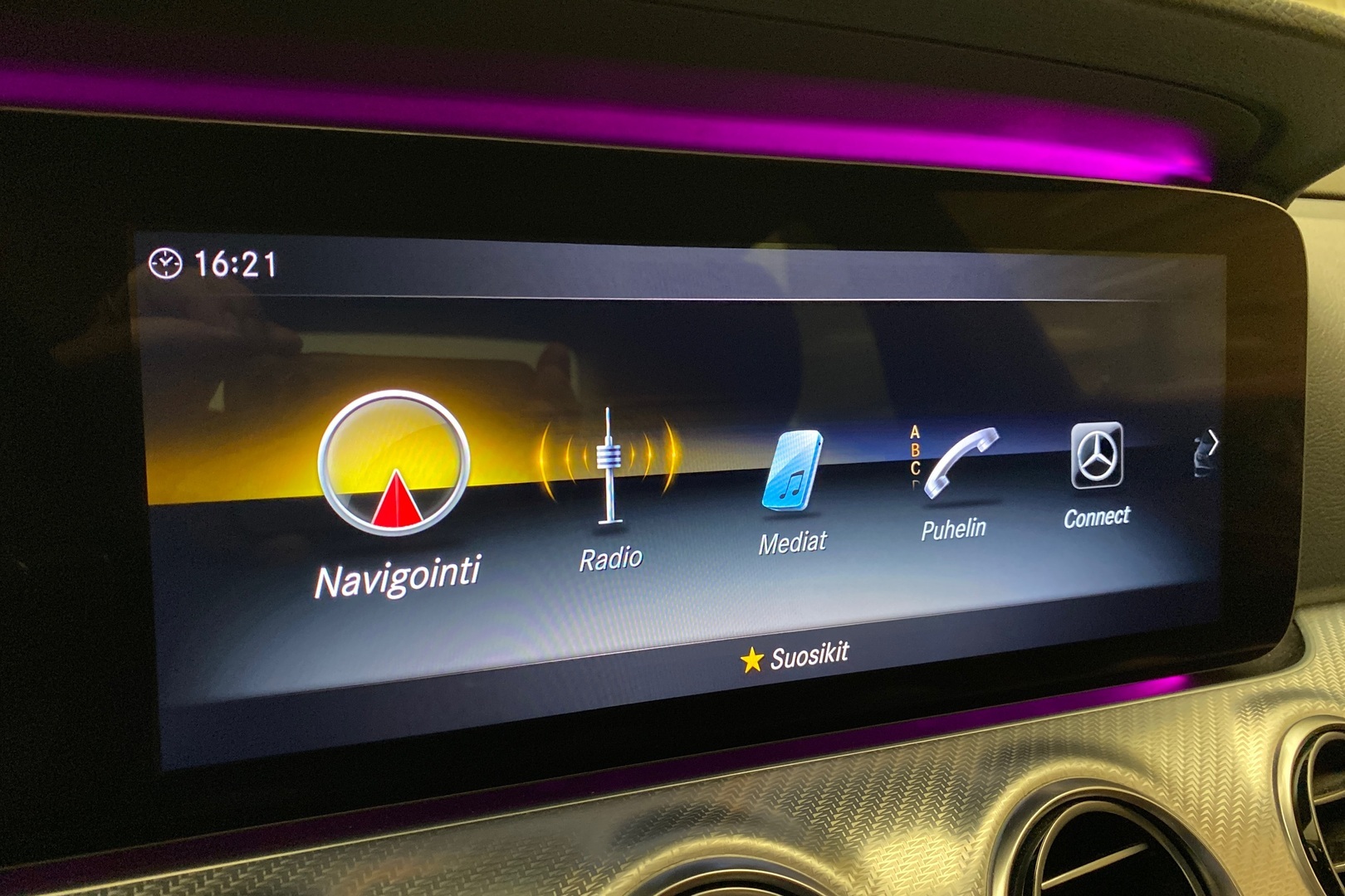 MERCEDES-BENZ E 2019