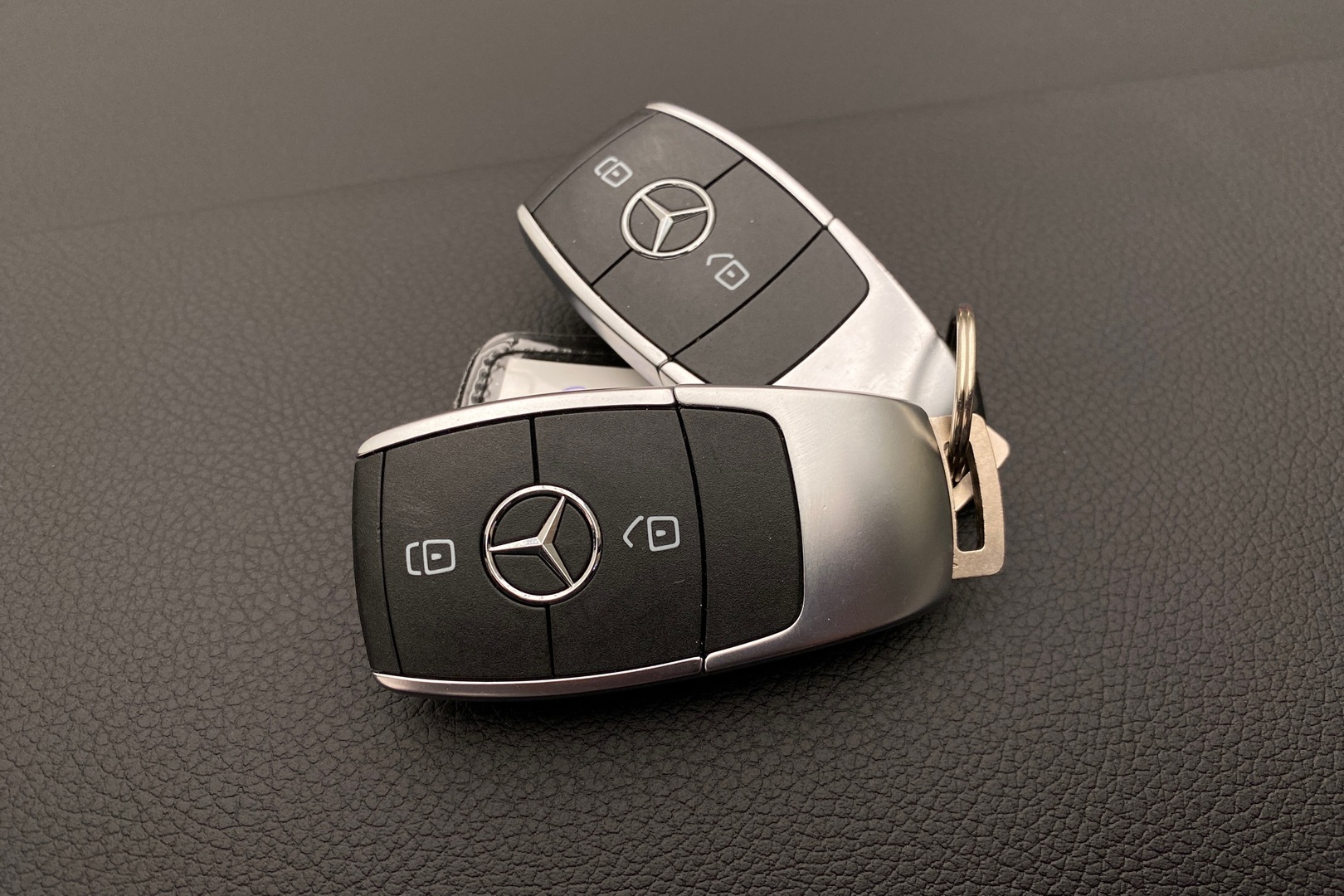 MERCEDES-BENZ A 2020