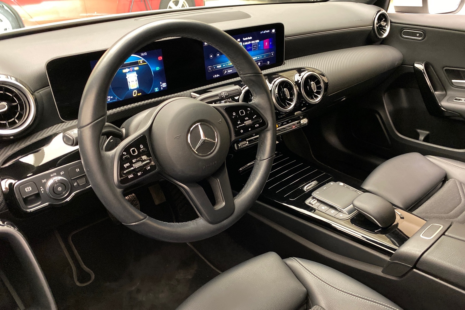 MERCEDES-BENZ A 2020