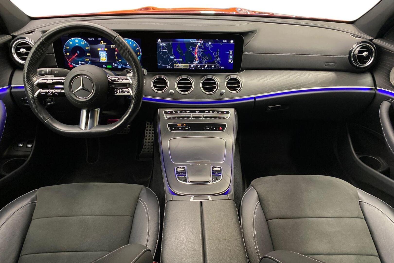 MERCEDES-BENZ E 2023