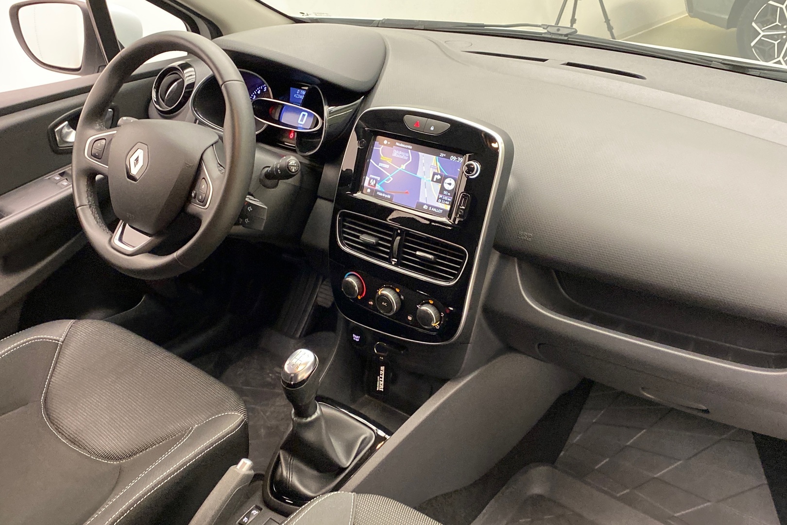 RENAULT Clio 2017