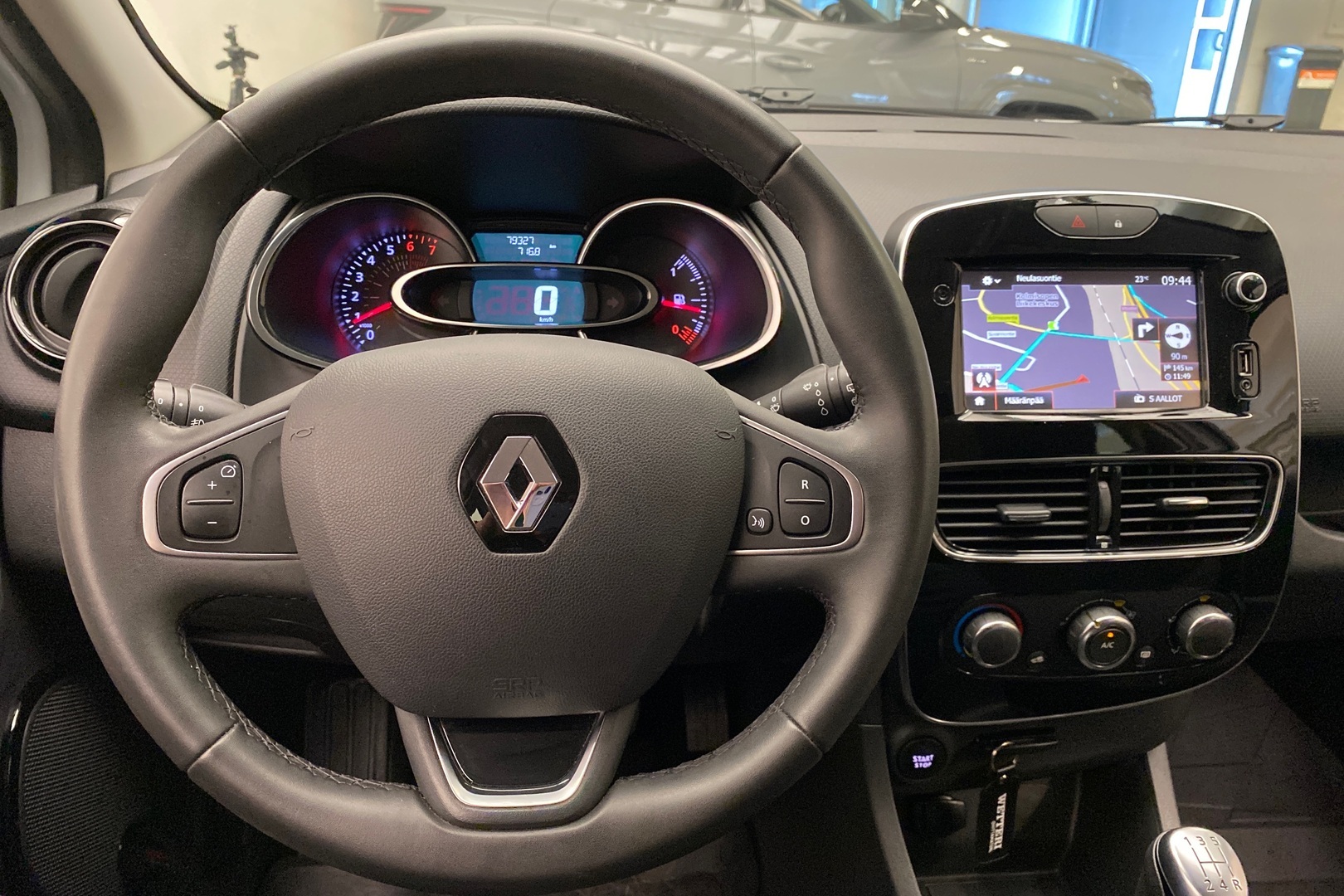 RENAULT Clio 2017