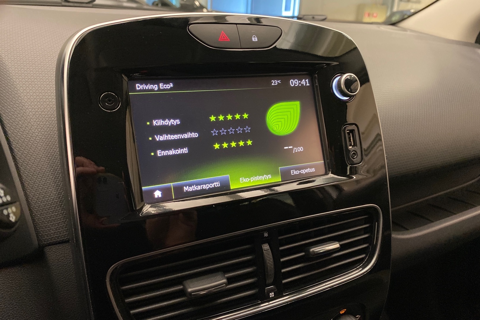 RENAULT Clio 2017