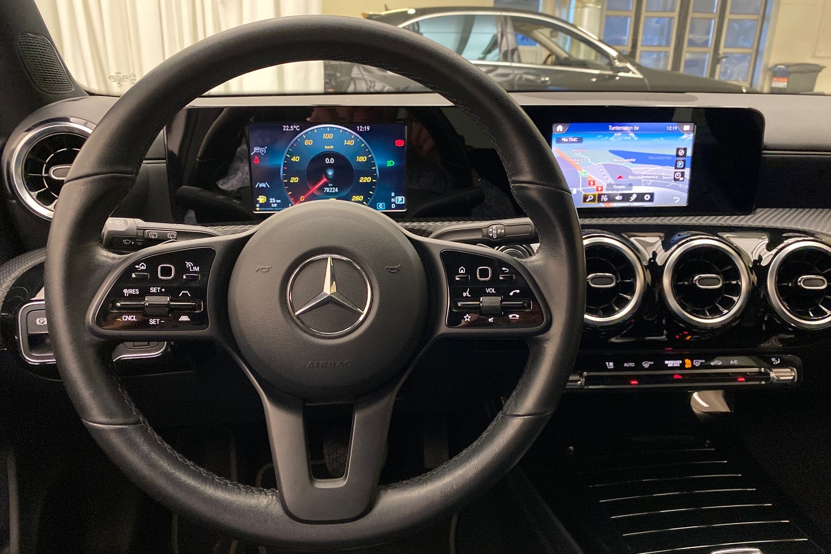 MERCEDES-BENZ A 2020