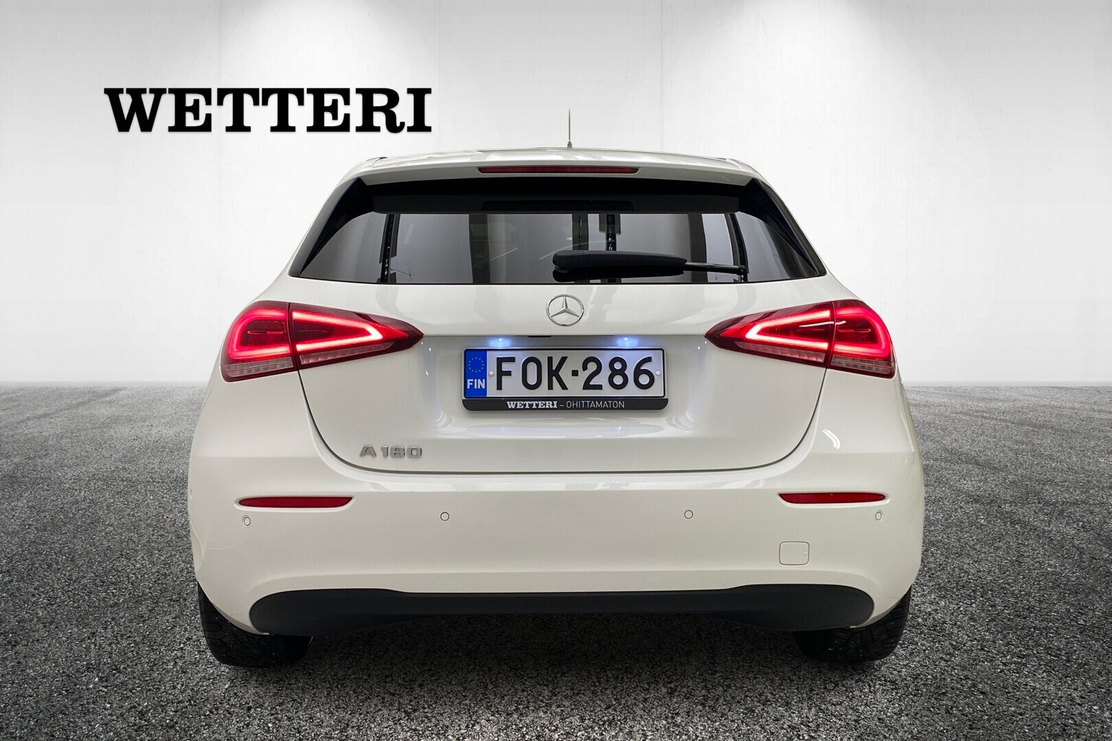 MERCEDES-BENZ A 2020