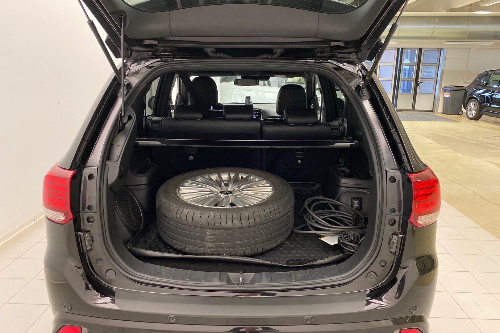 MITSUBISHI Outlander PHEV 2019