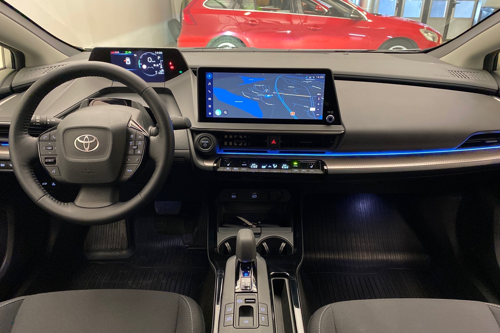 TOYOTA Prius Plug-in 2024