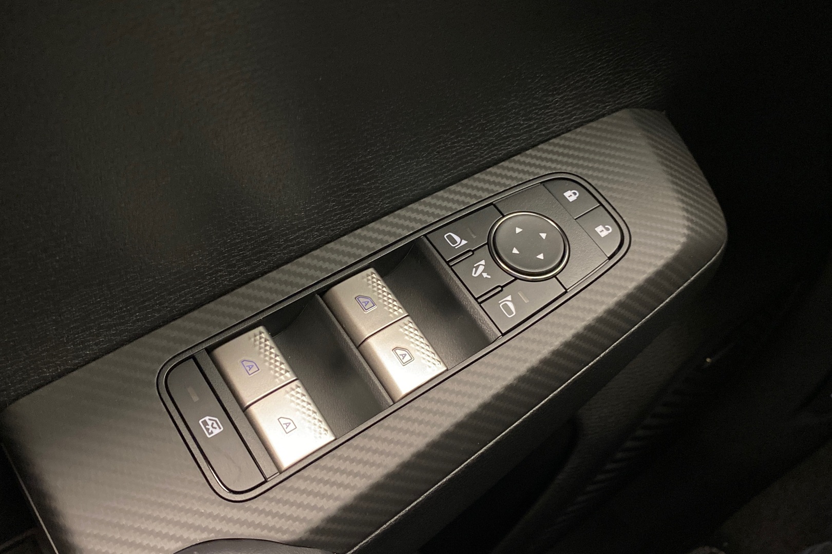 MITSUBISHI Outlander 2025