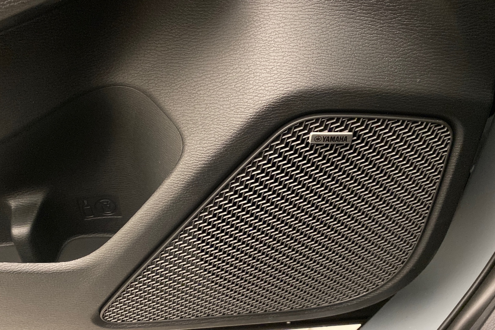 MITSUBISHI Outlander 2025