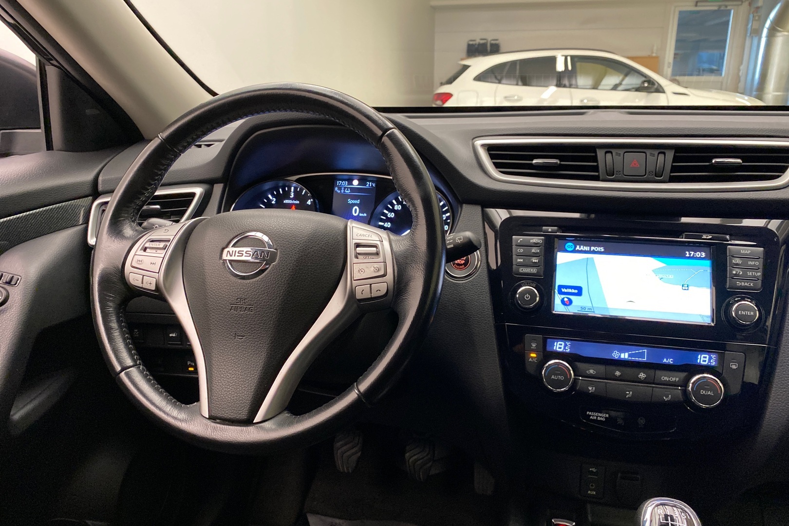NISSAN X-Trail 2016