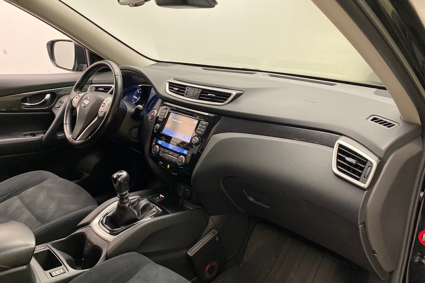 NISSAN X-Trail 2016